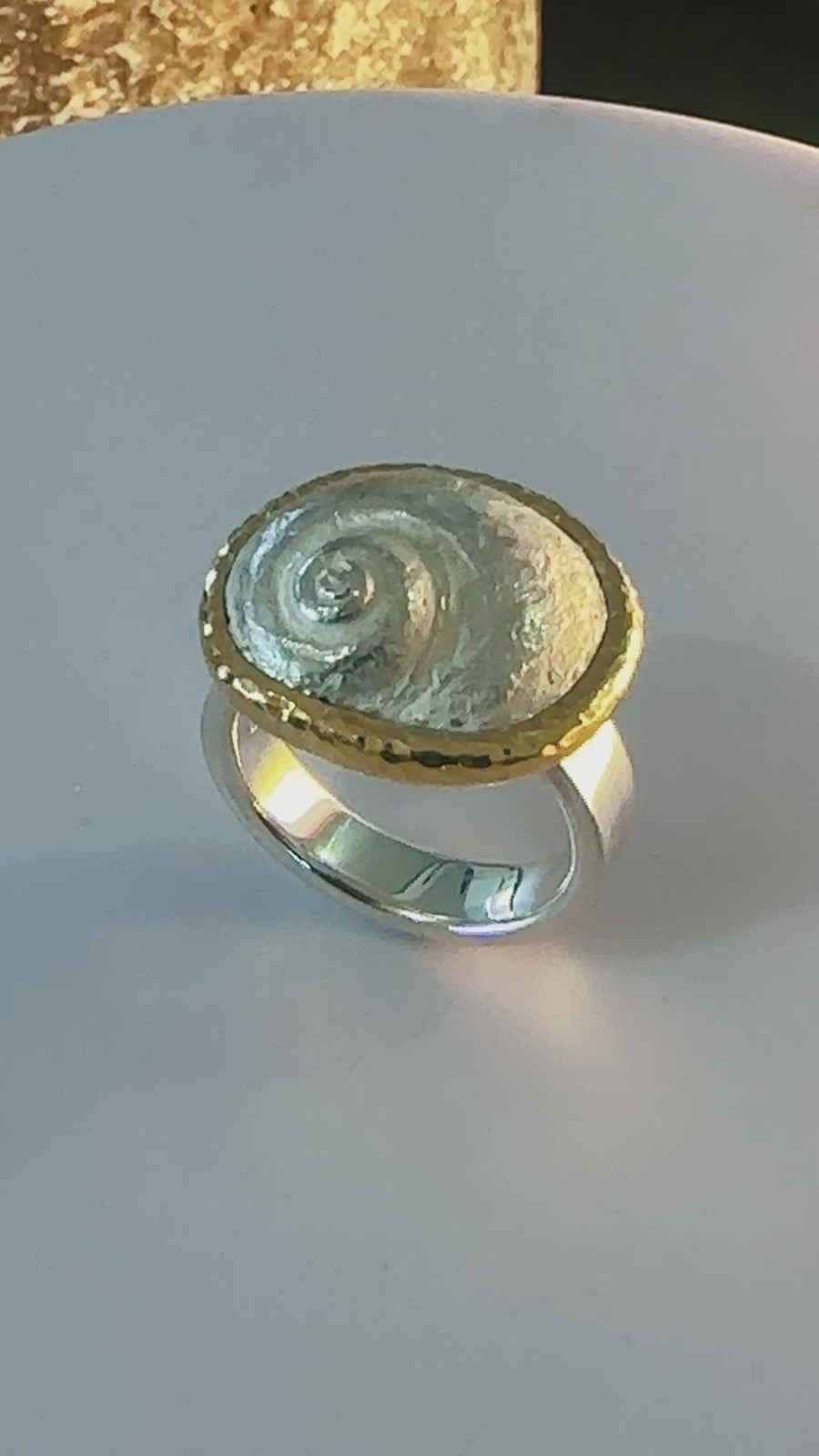 Sterling Silver & 18ct Yellow Gold Shell Ring